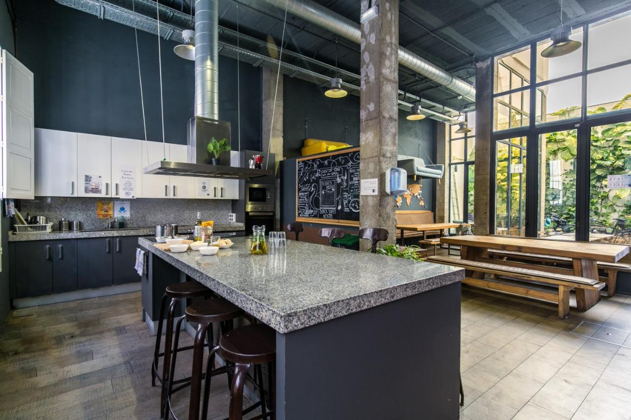 Black Swan Hostel Sevilla | Sevilla