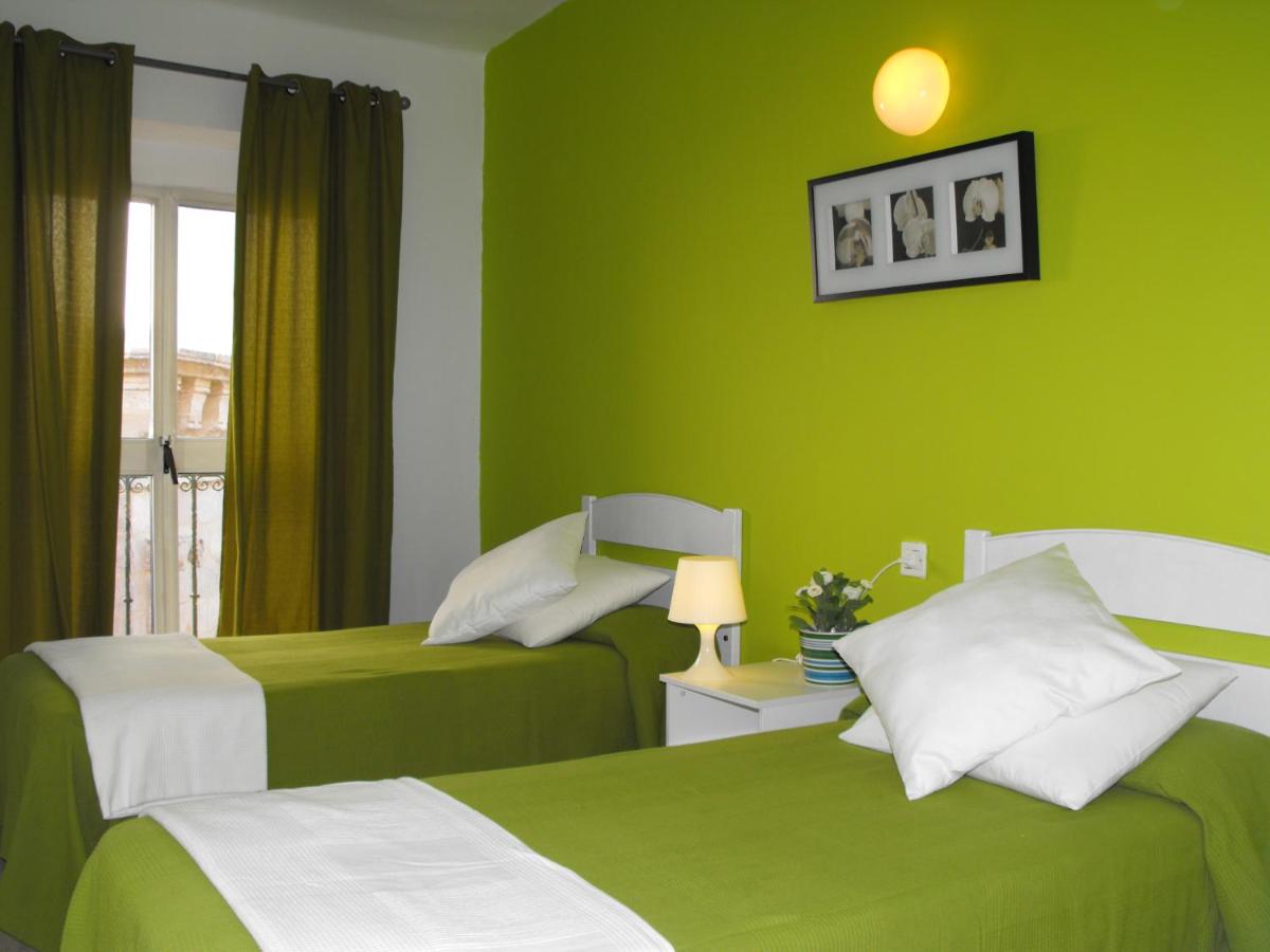 Hostal Santa Catalinta | Sevilla